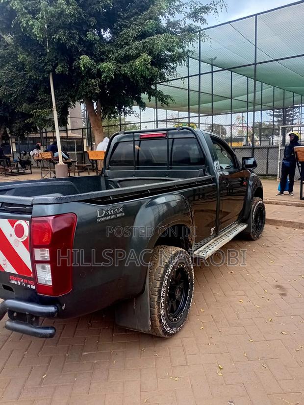 Isuzu D-MAX 2023 Black