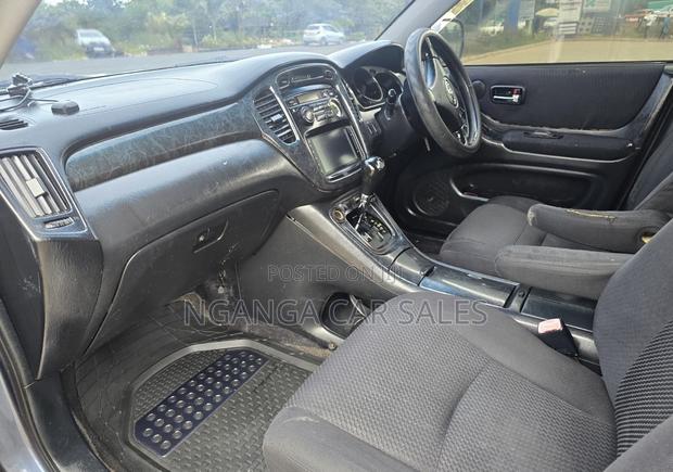 Toyota Kluger 2006 Blue