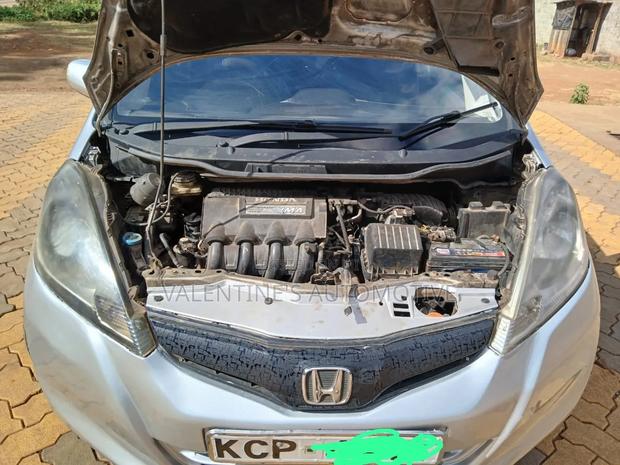Honda Fit Automatic 2010 Silver