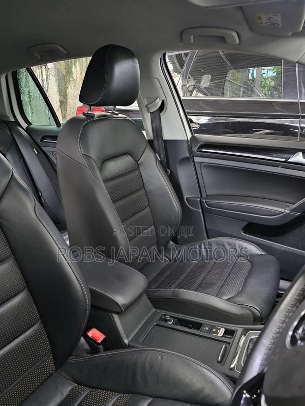 Volkswagen Golf 1.4T SE FWD 2019 Pearl