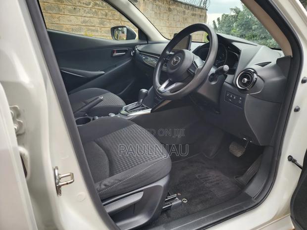 Nissan Serena 2017