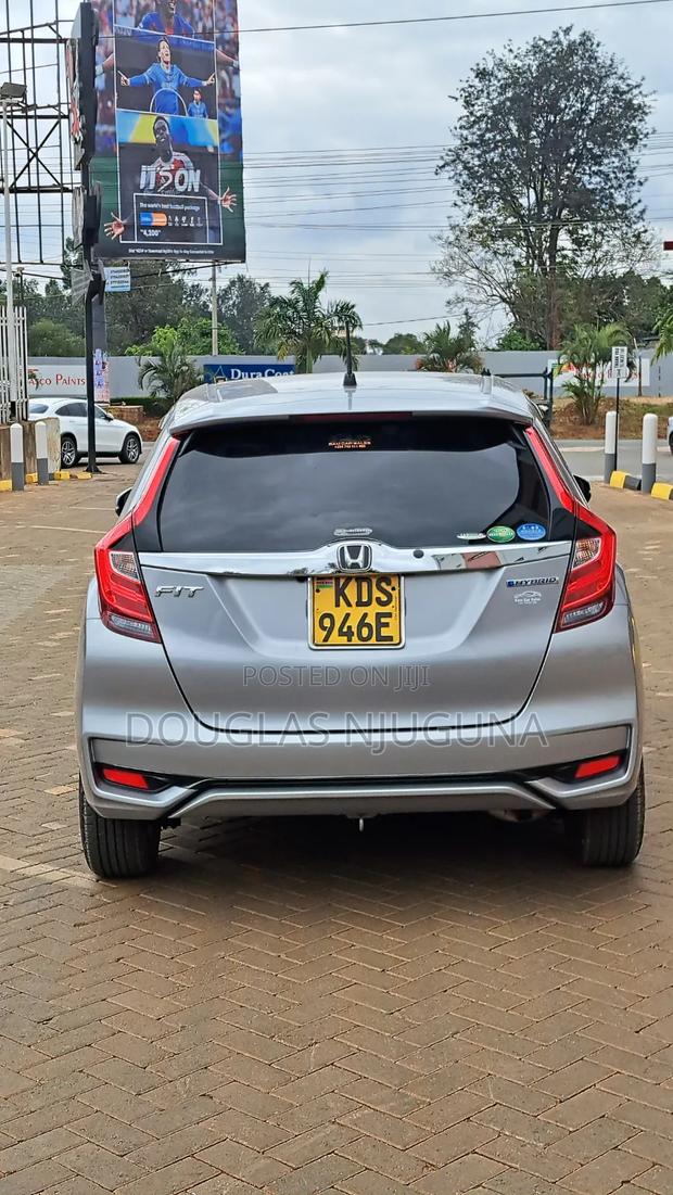 Honda Fit 2017 Silver