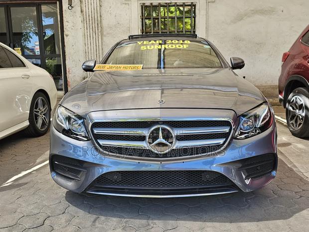 Mercedes-Benz E200 2018 Gray