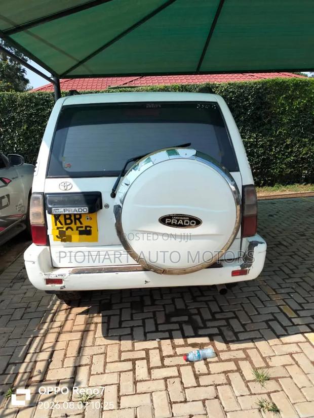 Toyota Land Cruiser Prado 2004 Silver