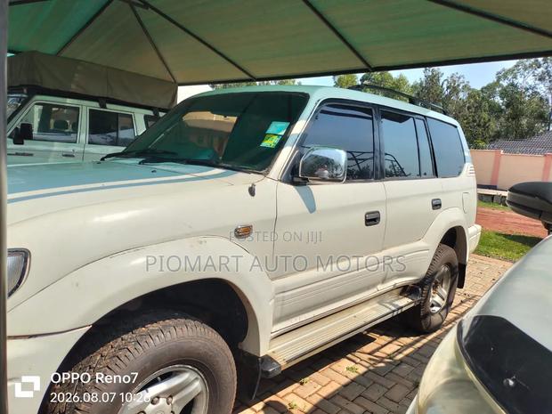 Toyota Land Cruiser Prado 2004 Silver