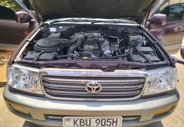 Toyota Land Cruiser 2006 Burgundy