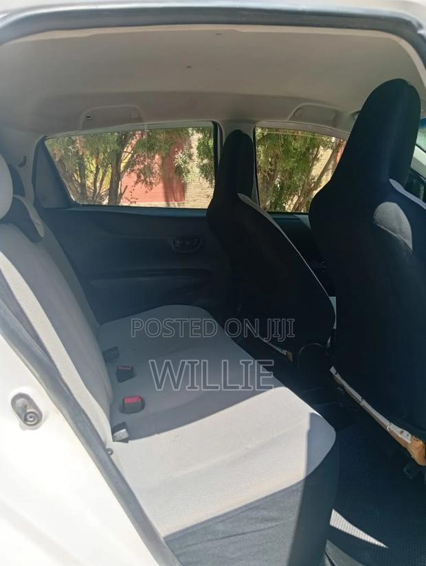 Toyota Vitz 2014 White