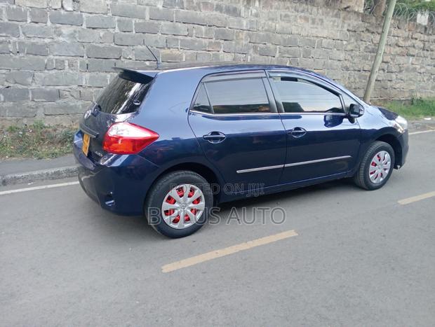 Toyota Auris 2012 Blue