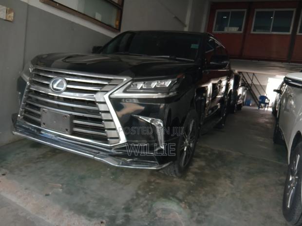 Lexus LX 2016 Black
