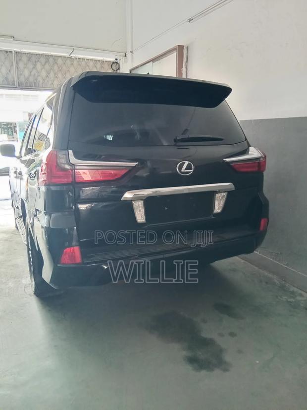 Lexus LX 2016 Black