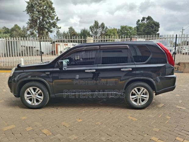 Nissan X-Trail 2.0 Petrol XE 2010 Black