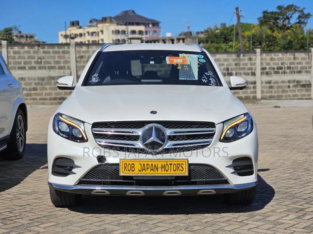 Mercedes-Benz GLC-Class 2018 Off white