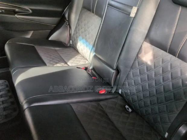 Toyota Harrier 2019 Black