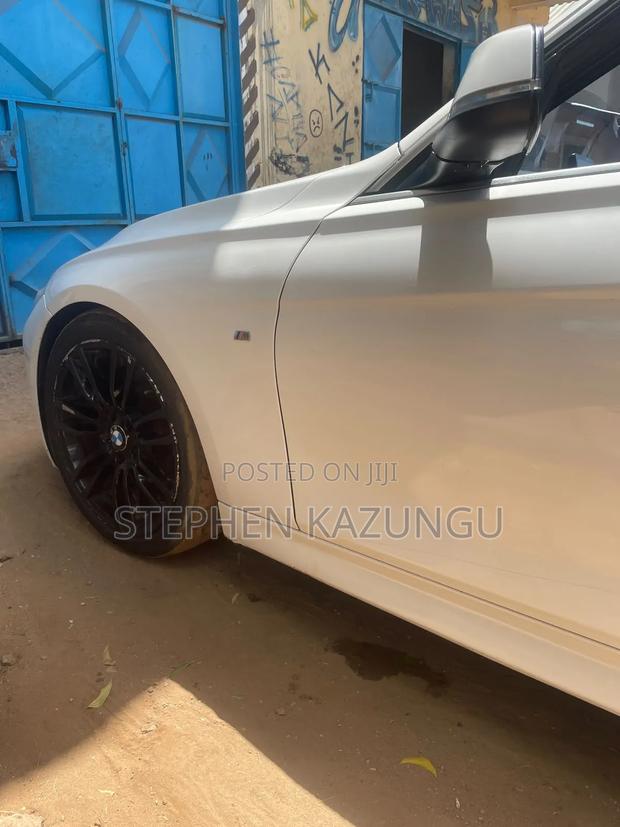 BMW 320i 2014 White