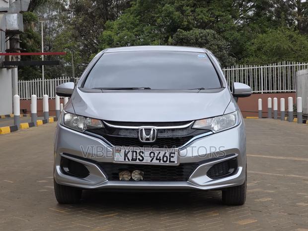Honda Fit 2017 Silver