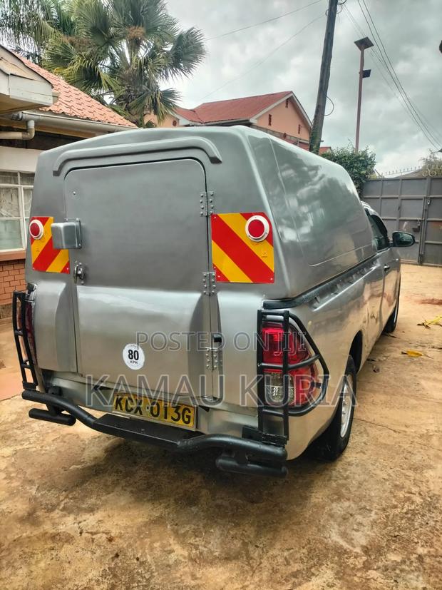 Toyota Hilux 2018 Silver