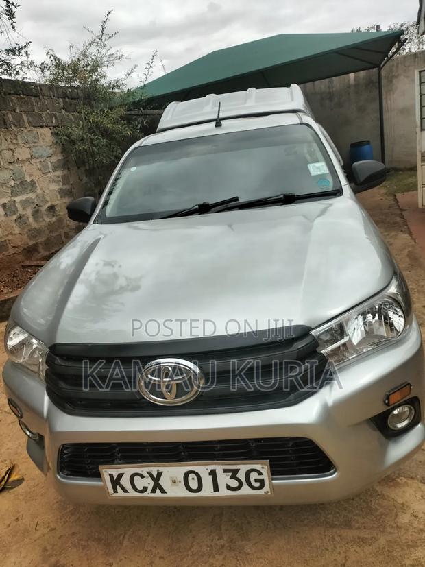 Toyota Hilux 2018 Silver