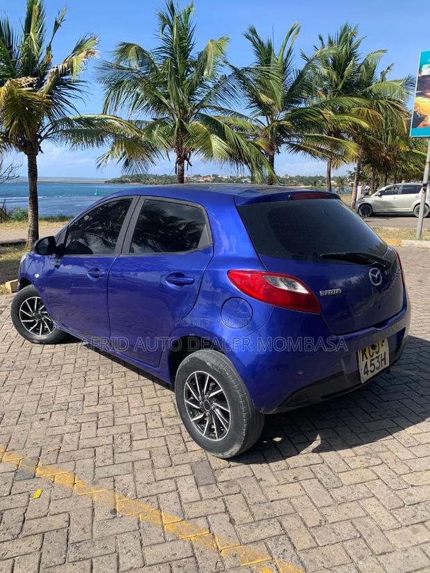 Mazda Demio 2009 Blue