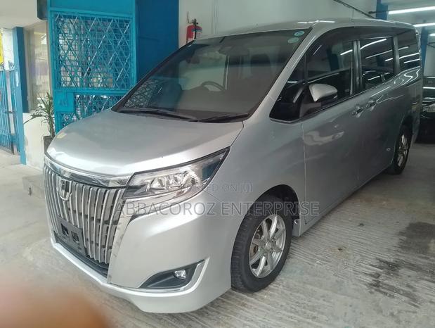 Toyota Esquire 2019 Silver