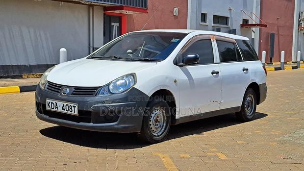Nissan Advan 2013 White