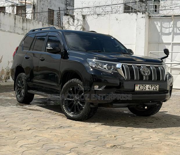 Toyota Land Cruiser Prado 2018 Black