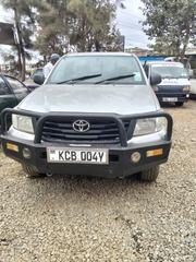 Toyota Hilux 2015 Silver for sale