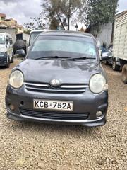 Toyota Sienta 2007 Gray for sale