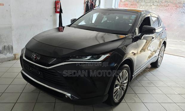 Toyota Harrier 2021 Black