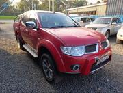 Mitsubishi L200 2012 Red for sale