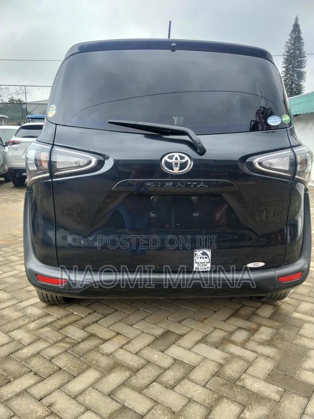 Toyota Sienta 1.5 AWD (6-seater) 2020 Black