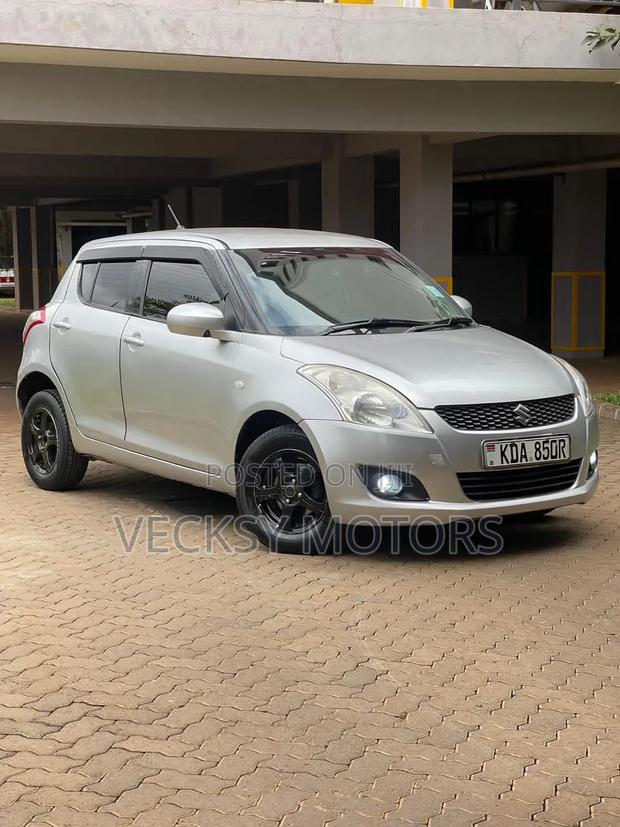 Suzuki Swift 2013 Silver