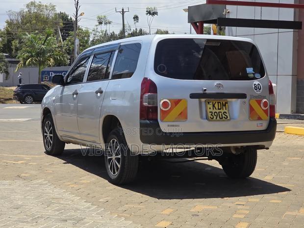 Toyota Probox 2016 Silver
