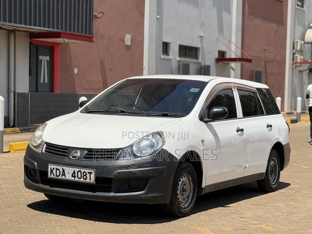 Nissan Advan 2014 White