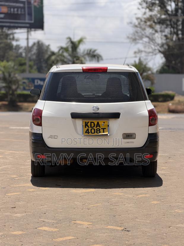 Nissan Advan 2014 White