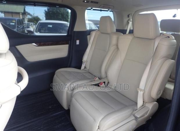 Toyota Vellfire Hybrid Executive Lounge E-Four 7-Seater 2019 Black