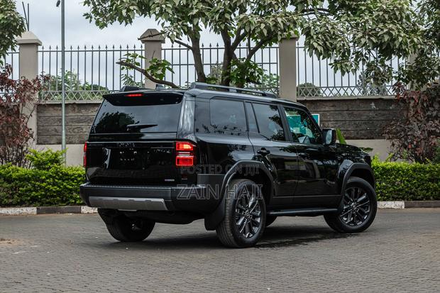 Toyota Land Cruiser Prado 2.8 2025 Black