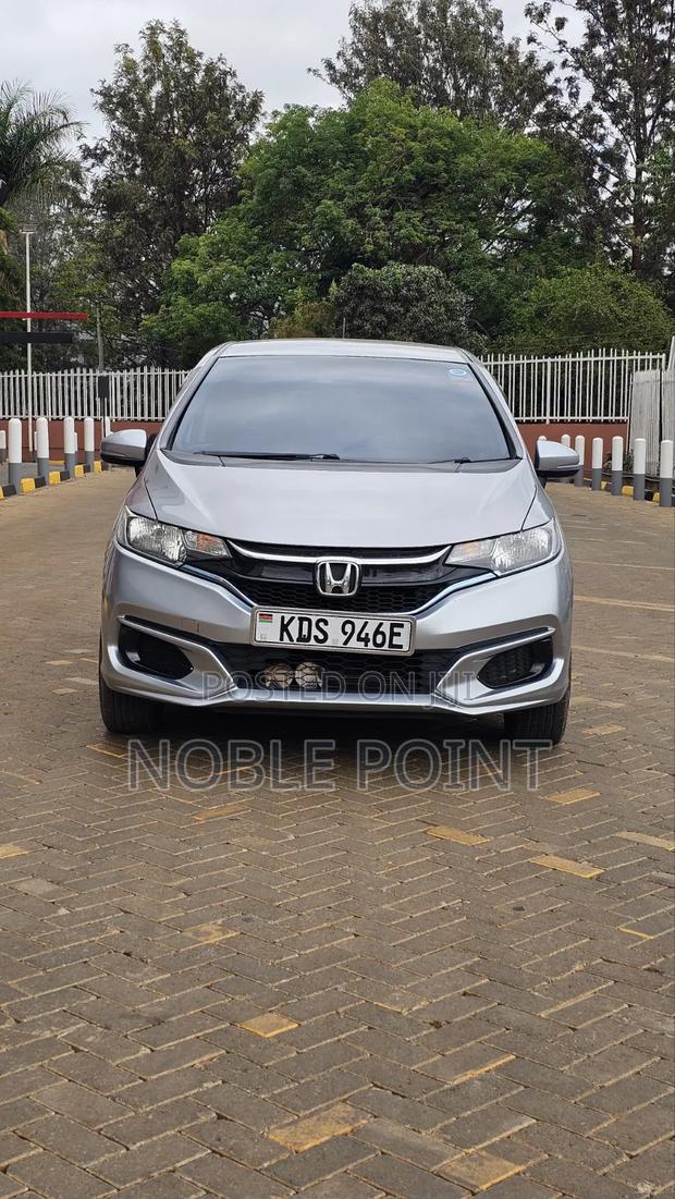 Honda Fit 2017 Silver