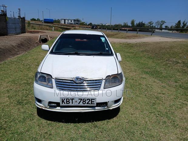 Toyota Corolla 2005 White