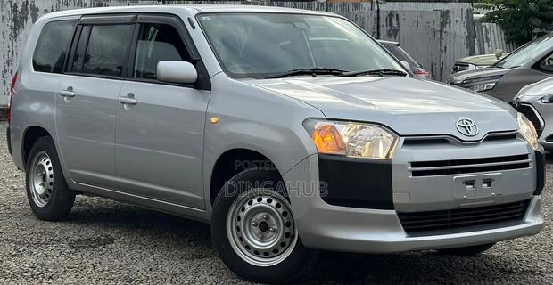 Toyota Succeed 2019 Silver