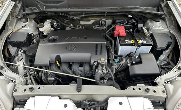 Toyota Succeed 2019 Silver