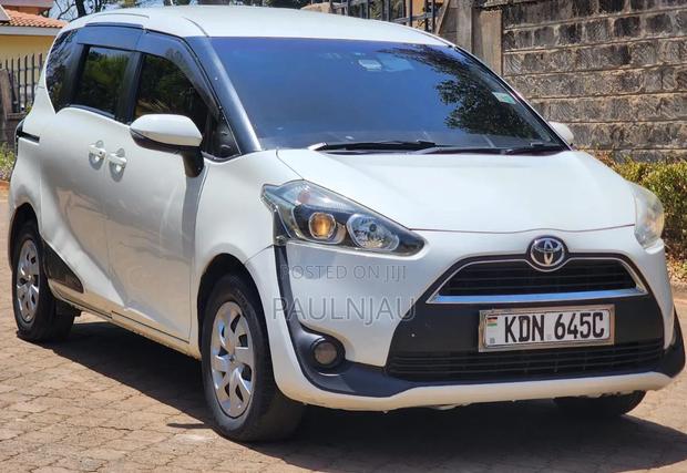 Toyota Sienta 2016 White