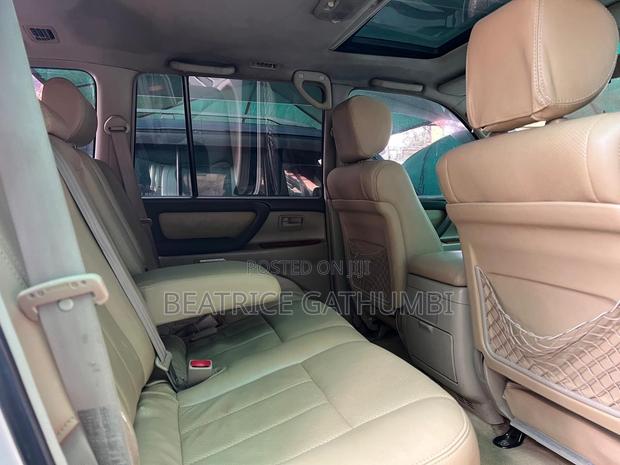 Toyota Land Cruiser HDJ 100 2003 Silver