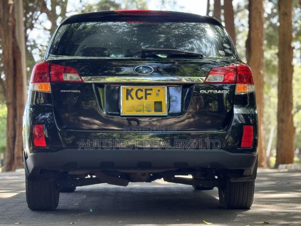 Subaru Outback 2.5 2009 Black