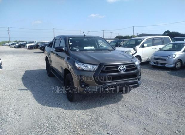 Toyota Hilux Revo Double Cab Deisel 2.4 AWD 2021 Gray