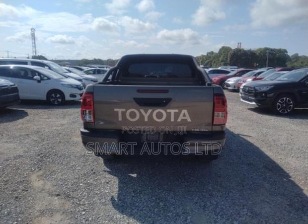 Toyota Hilux Revo Double Cab Deisel 2.4 AWD 2021 Gray