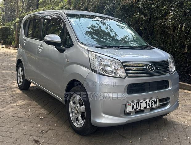 Daihatsu Move 2017 Silver