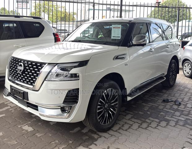 Nissan Patrol 2019 White