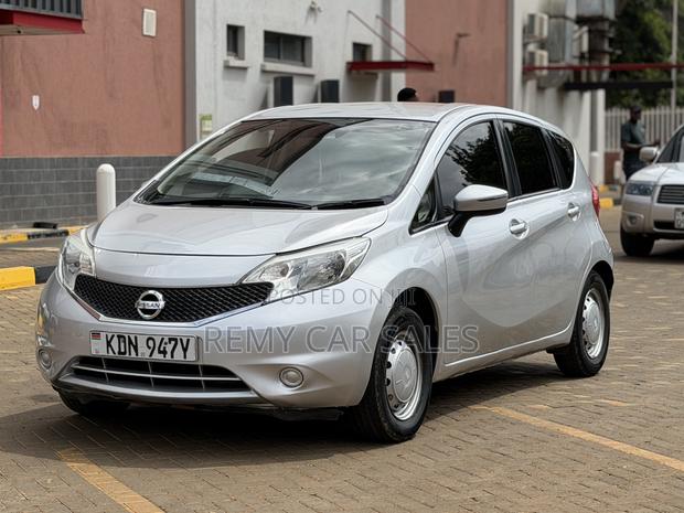 Nissan Note 2016 Silver