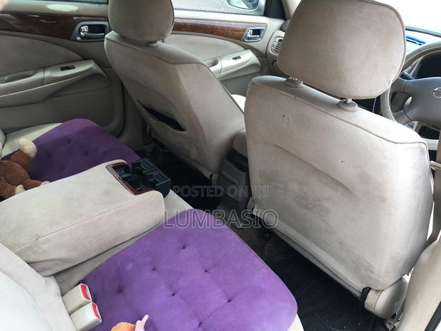 Nissan Bluebird 2005 Pearl