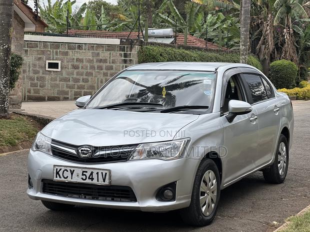 Toyota Axio 2013 Silver